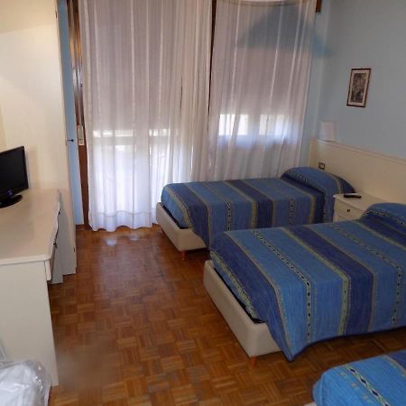 Hotel Udinese Da Aldo Jesolo Buitenkant foto